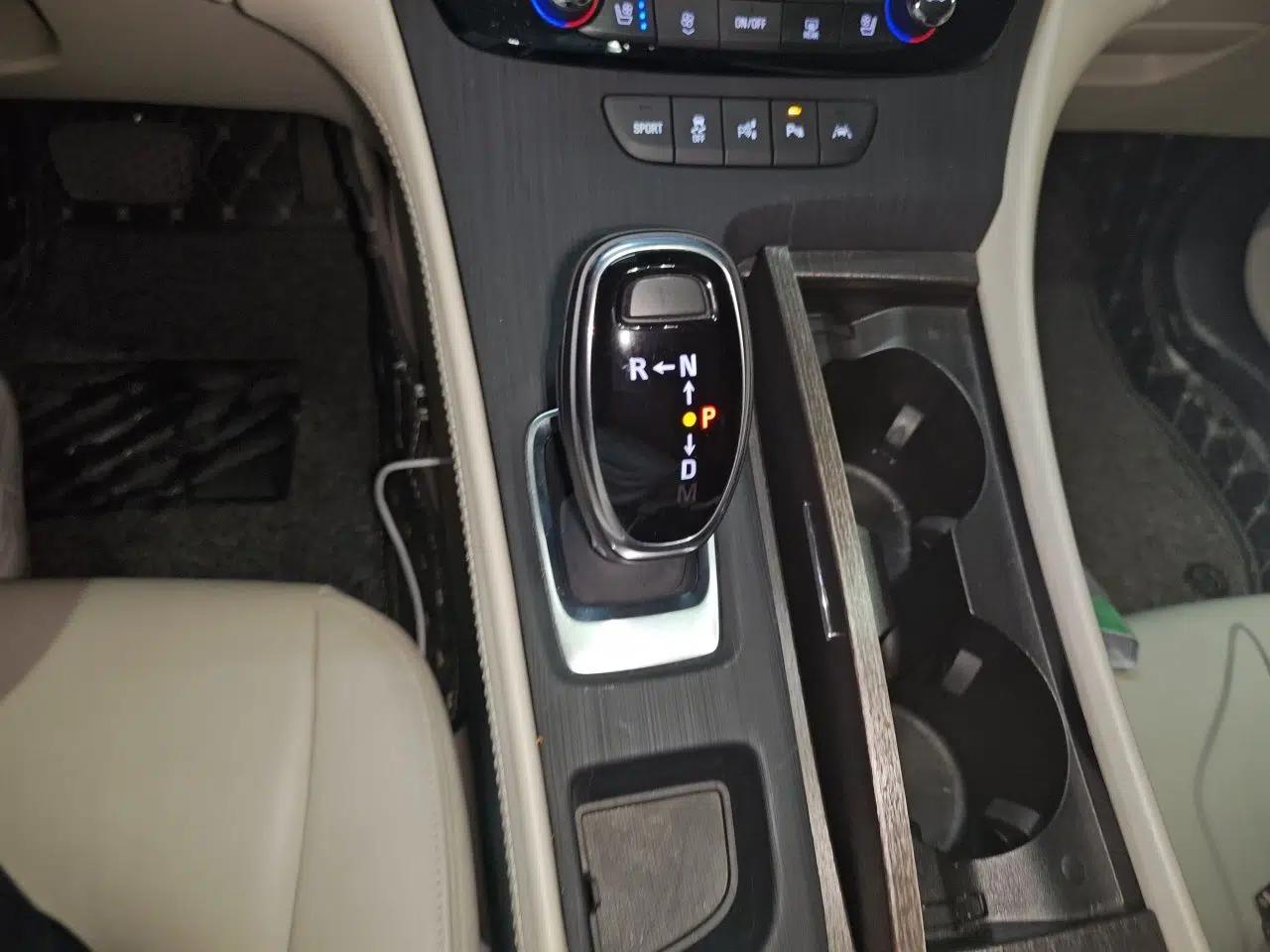 Buick LaCrosse 2022 Avenir Avia First Edition — миниатюра 14