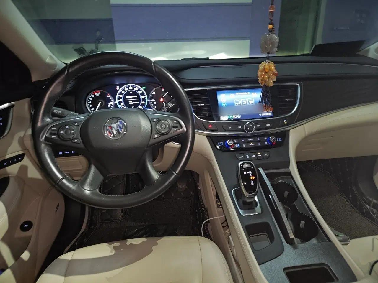 Buick LaCrosse 2022 Avenir Avia First Edition — миниатюра 9