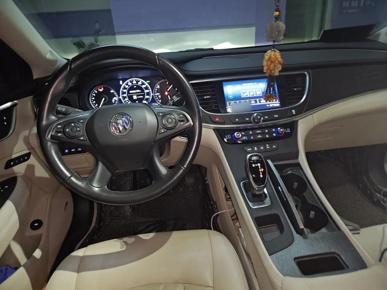 Buick LaCrosse 2022 Avenir Avia First Edition — миниатюра 10