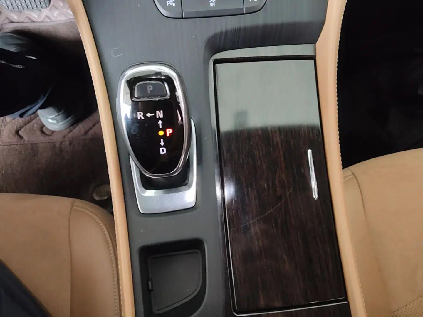 Buick LaCrosse 2018 28T Elite Edition — миниатюра 21