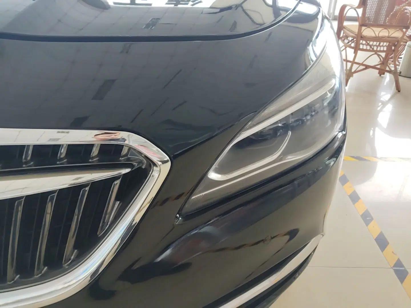 Buick LaCrosse 2018 28T Elite Edition — миниатюра 8