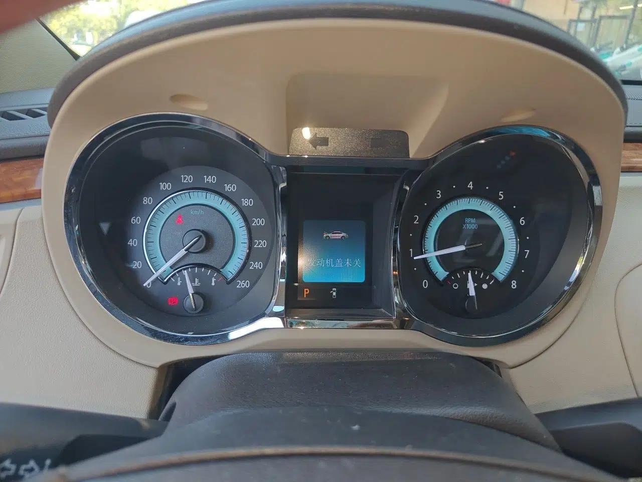 Buick LaCrosse 2012 2.4L SIDI Haoya Edition — миниатюра 11