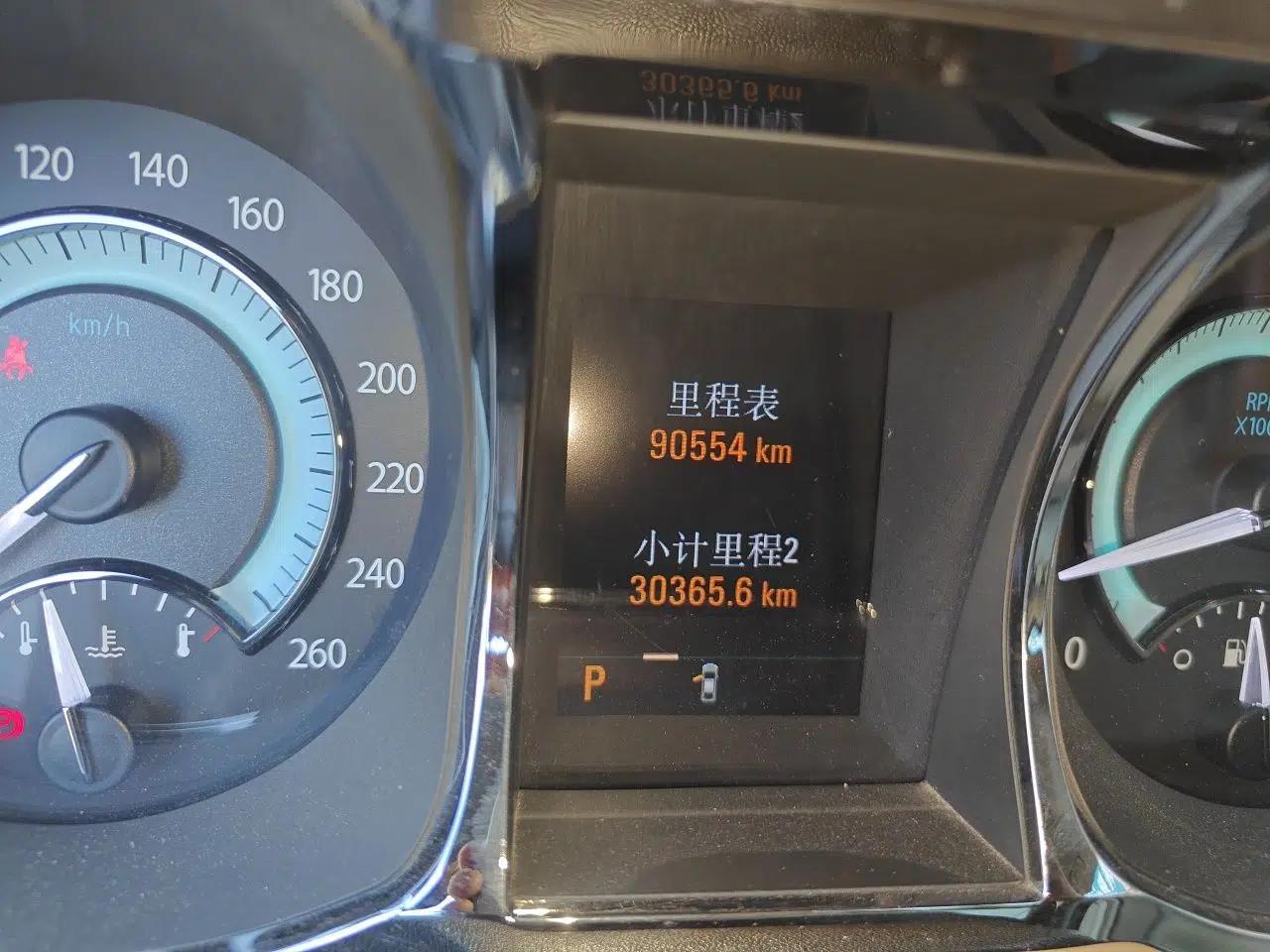 Buick LaCrosse 2012 2.4L SIDI Haoya Edition — миниатюра 12
