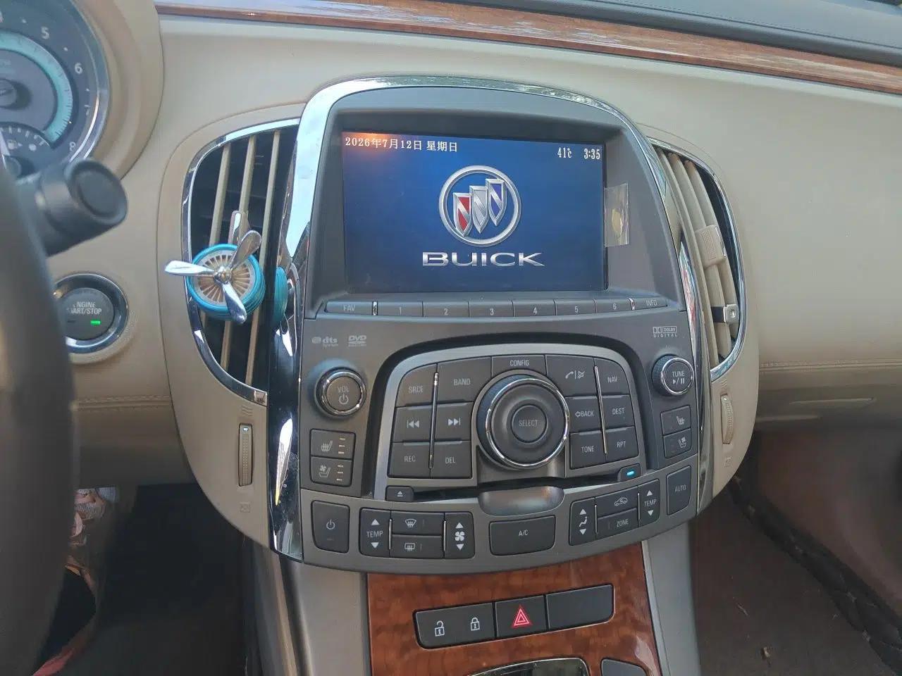 Buick LaCrosse 2012 2.4L SIDI Haoya Edition — миниатюра 13