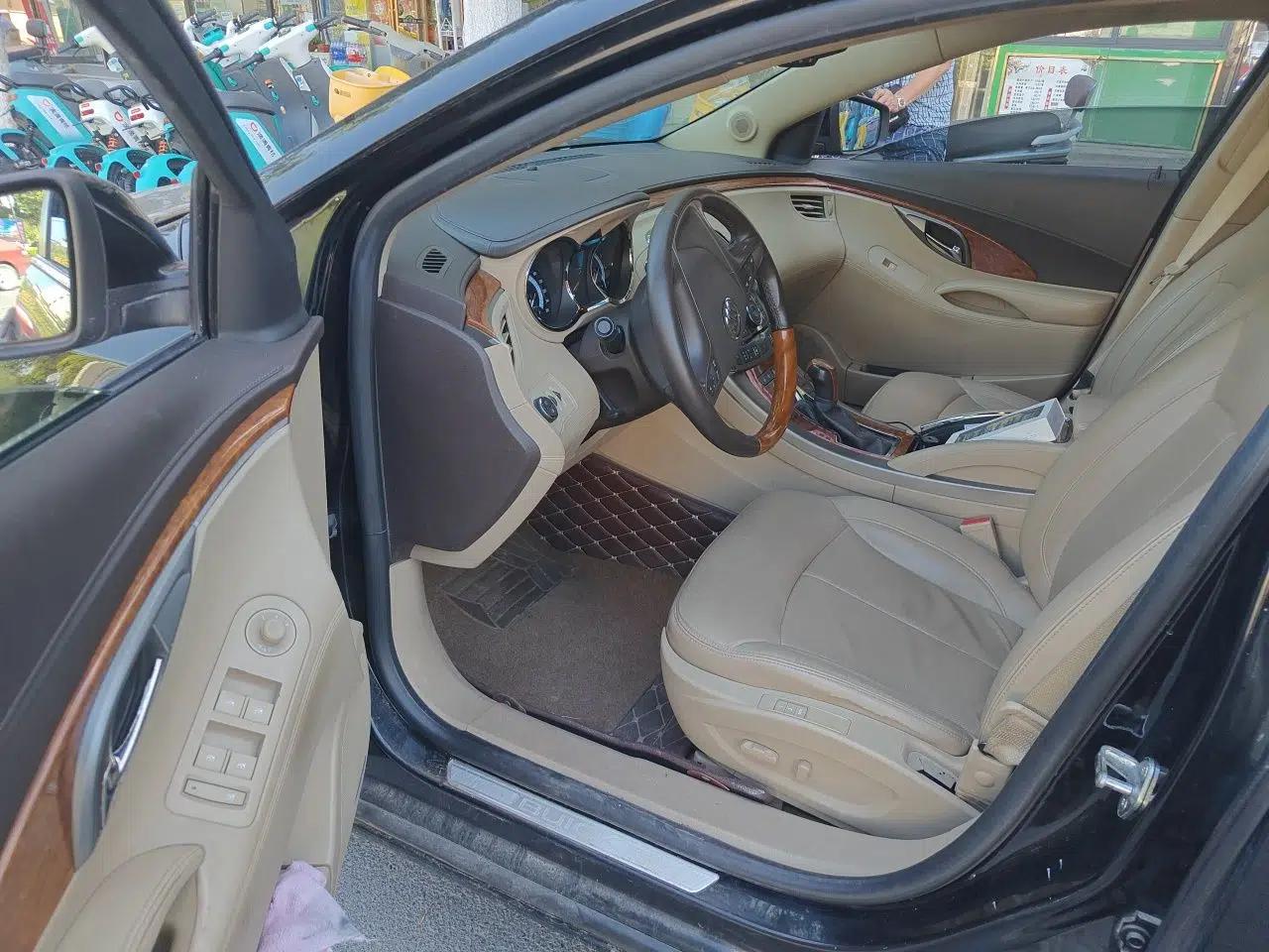 Buick LaCrosse 2012 2.4L SIDI Haoya Edition — миниатюра 16