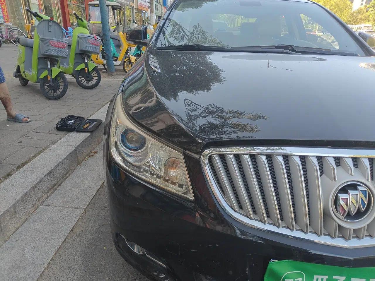 Buick LaCrosse 2012 2.4L SIDI Haoya Edition — миниатюра 7