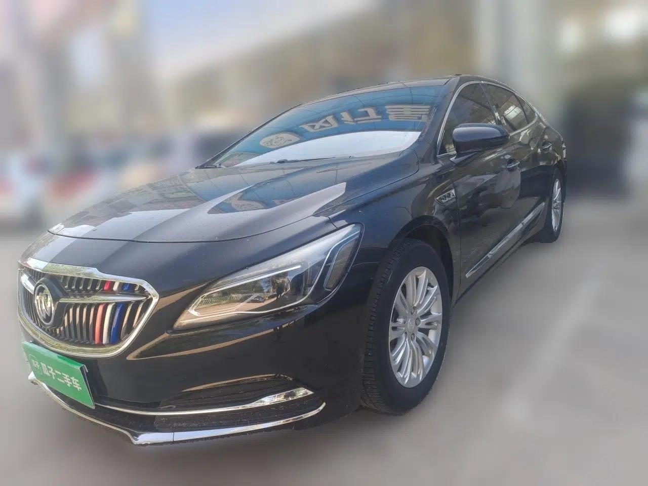 Buick LaCrosse 2018 20T Elite Edition — миниатюра 1