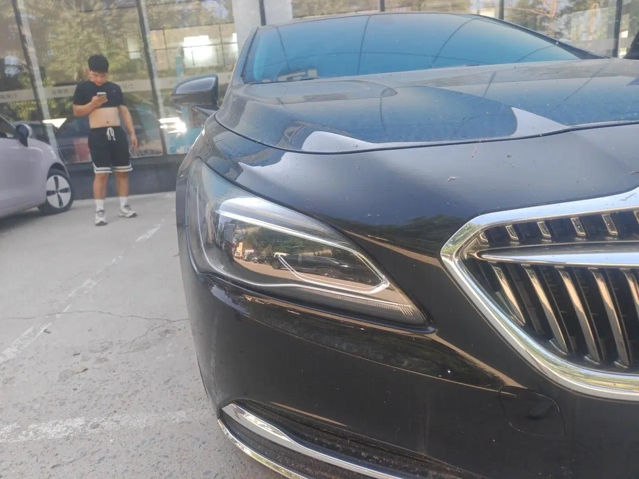 Buick LaCrosse 2018 20T Elite Edition — миниатюра 7