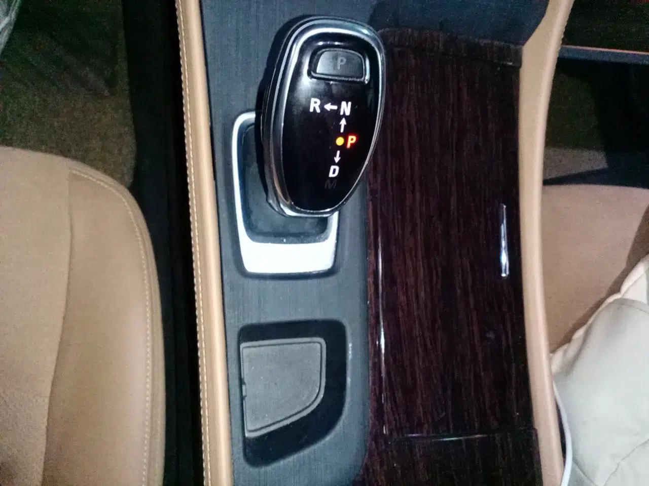 Buick LaCrosse 2019 28T Prestige Model — миниатюра 14