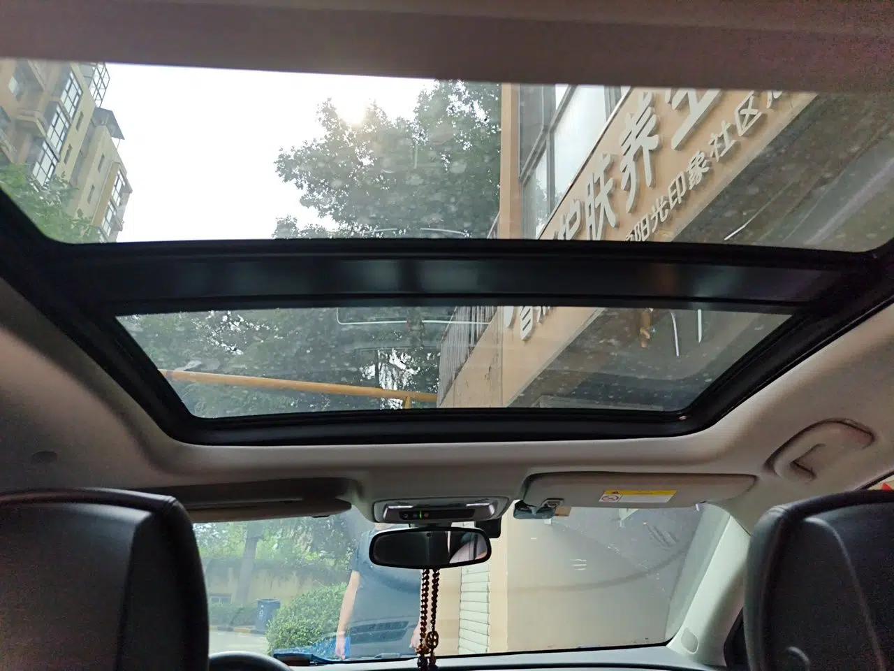 Buick LaCrosse 2021 652T Luxury Model — миниатюра 18