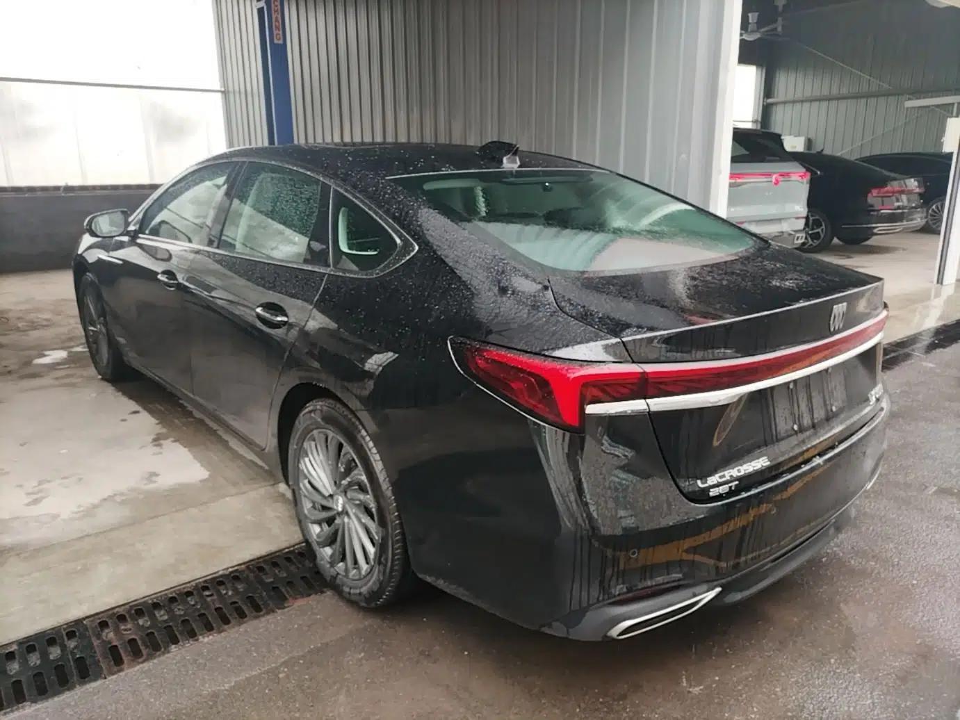 Buick LaCrosse 2025 28T Platinum Edition — миниатюра 4
