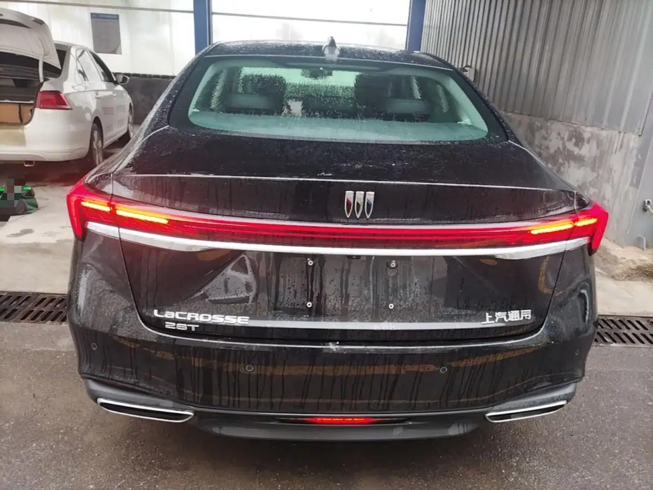 Buick LaCrosse 2025 28T Platinum Edition — миниатюра 5