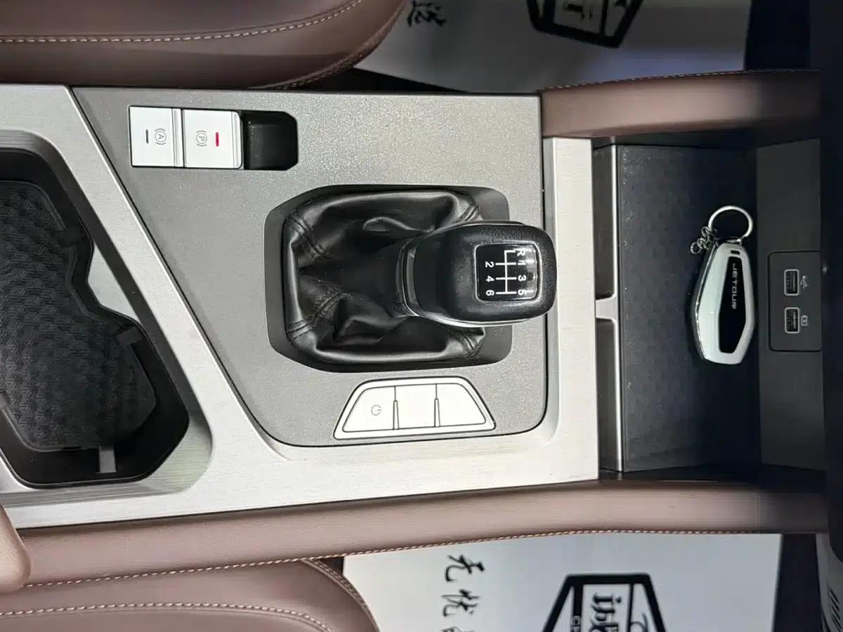 Jetour X90 PLUS 2023 1.5T Manual Transmission 5-Seater — миниатюра 17