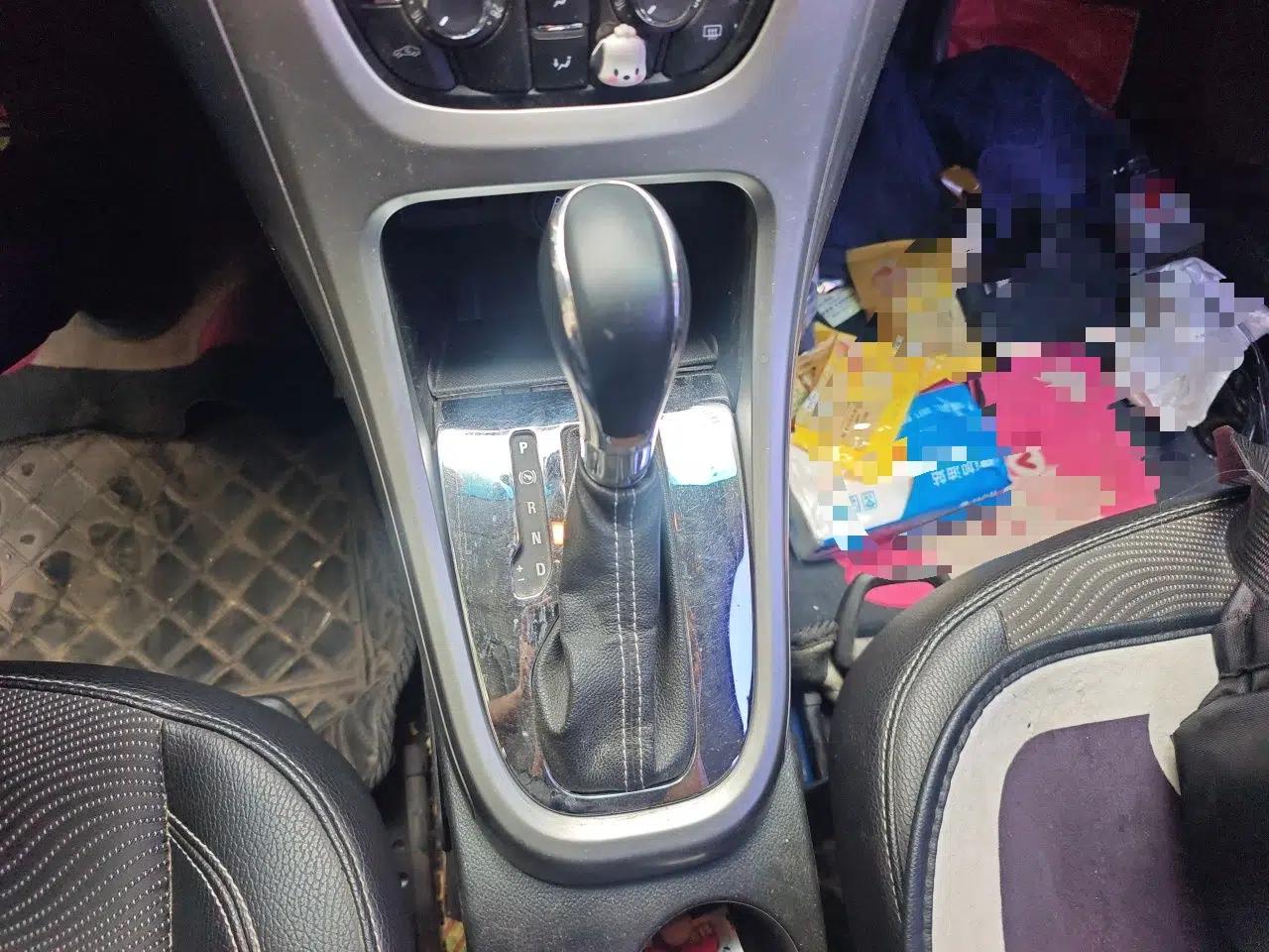 Buick GT 2014 XT 1.6L Automatic Fashion Edition — миниатюра 14