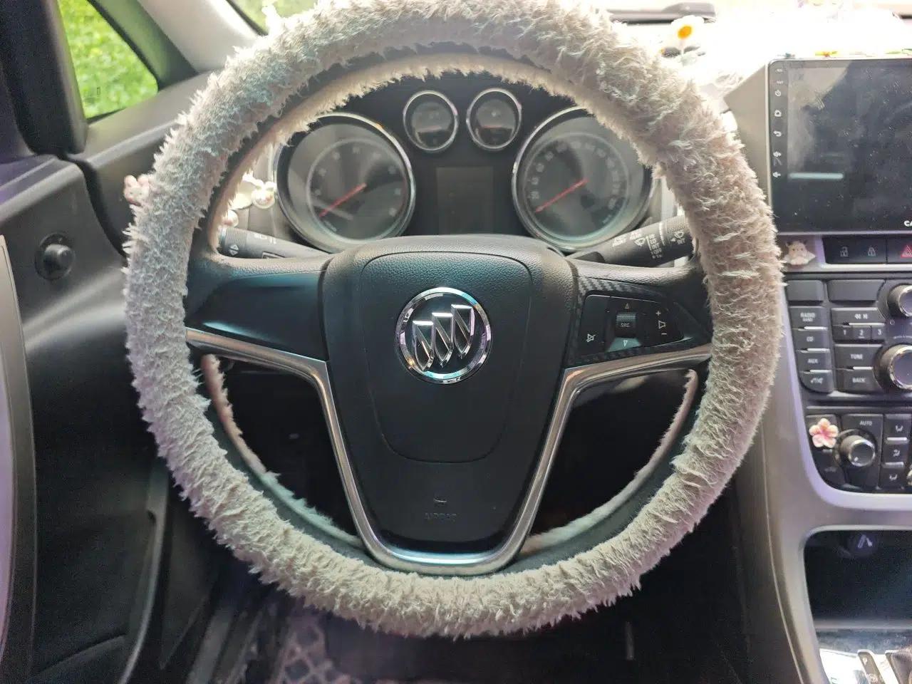 Buick GT 2014 XT 1.6L Automatic Fashion Edition — миниатюра 10