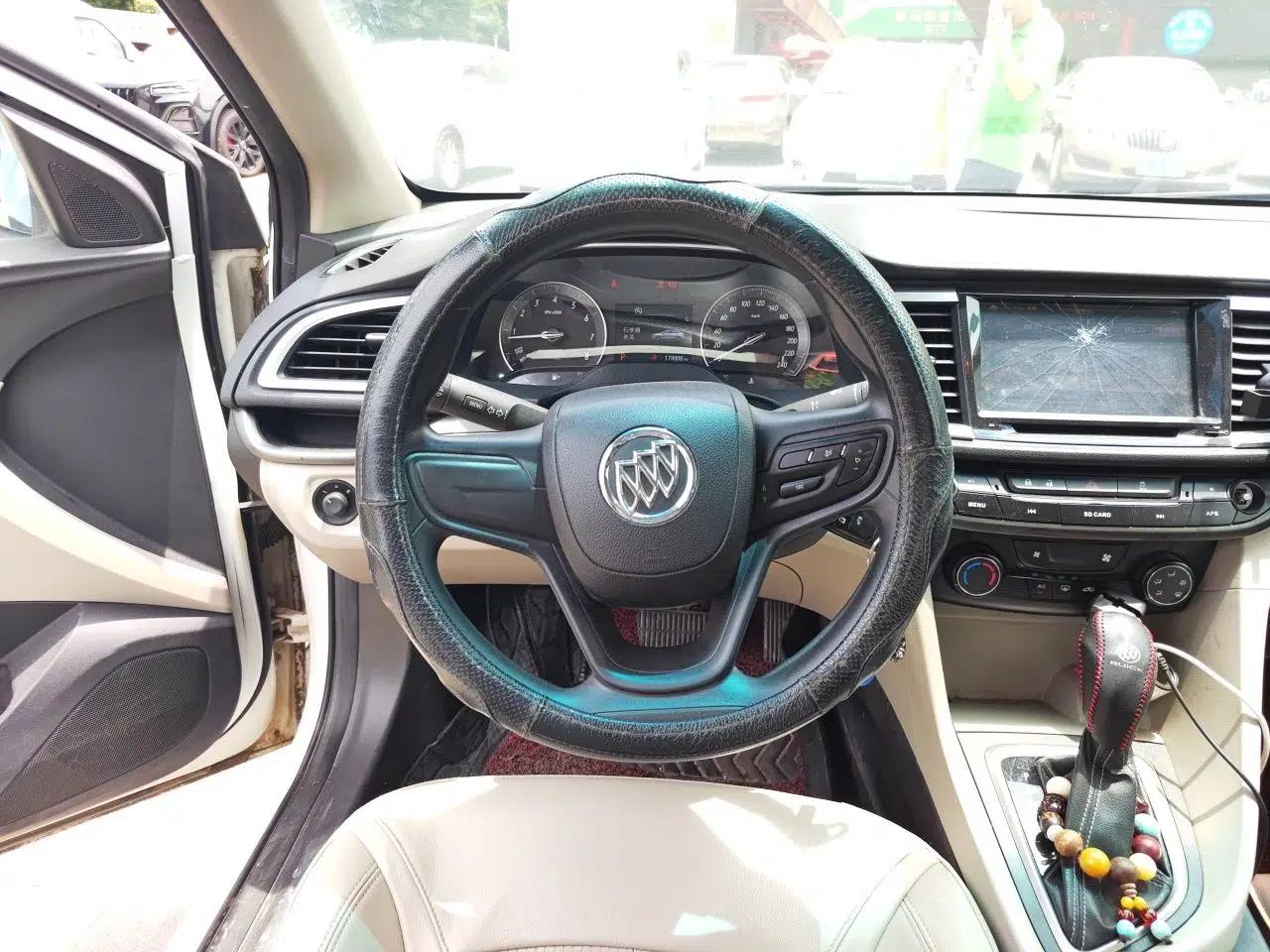 Buick GT 2015 15N Automatic Elite Version — миниатюра 10