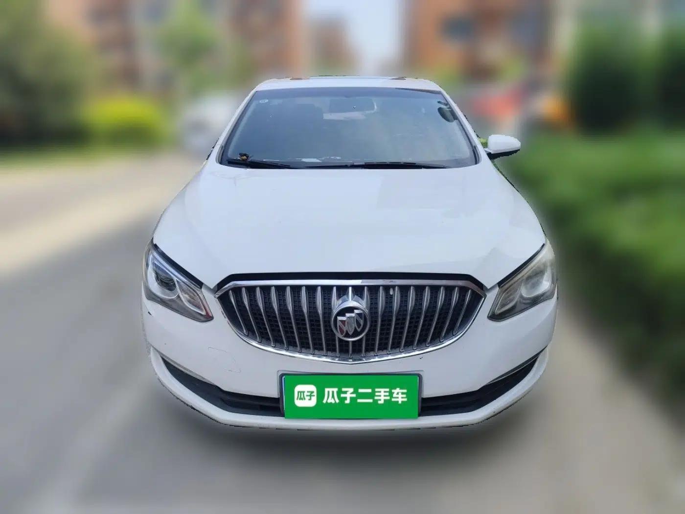 Buick GT 2016 15N Manual Elite Edition — миниатюра 2