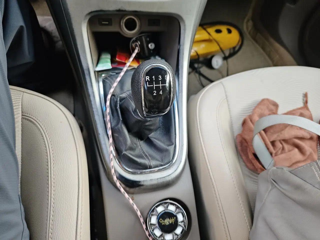 Buick GT 2013 GT 1.6L Manual Entry-Level Model — миниатюра 14