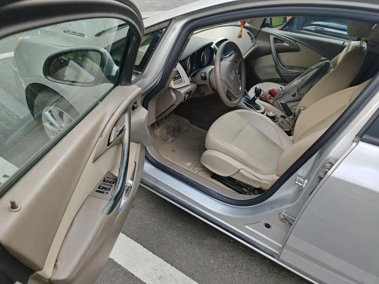 Buick GT 2013 GT 1.6L Manual Entry-Level Model — миниатюра 16