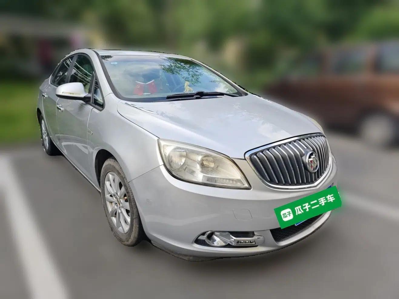 Buick GT 2013 GT 1.6L Manual Entry-Level Model — миниатюра 3