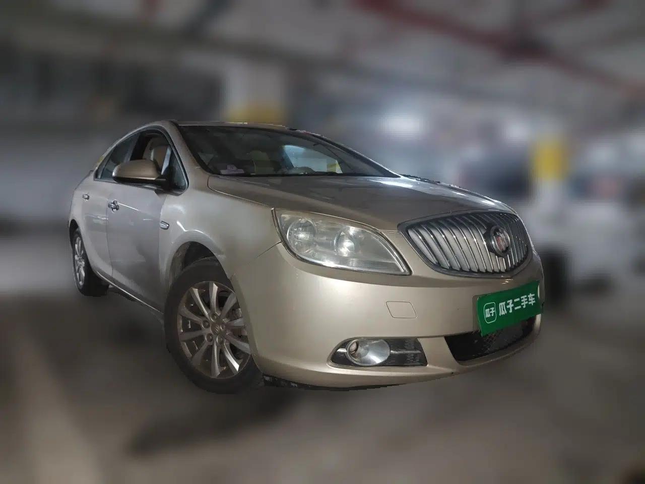 Buick GT 2010 GT 1.8L Automatic Luxury Edition — миниатюра 3