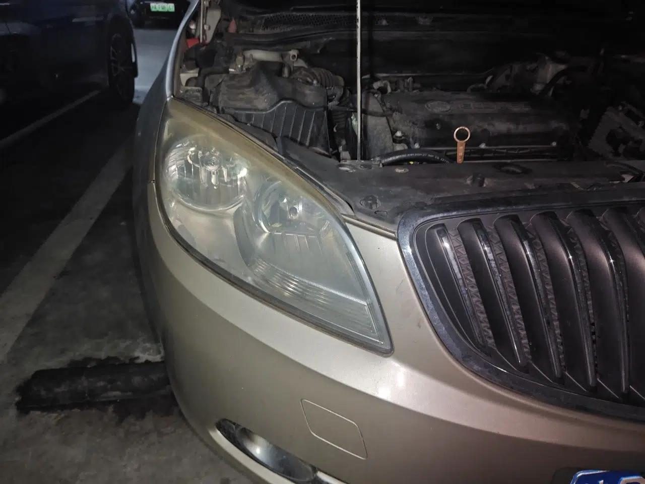 Buick GT 2010 GT 1.8L Automatic Luxury Edition — миниатюра 7