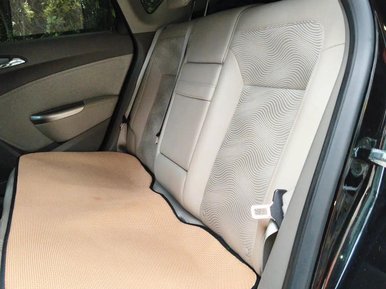 Buick GT 2012 XT 1.6L Automatic Fashion Edition — миниатюра 17