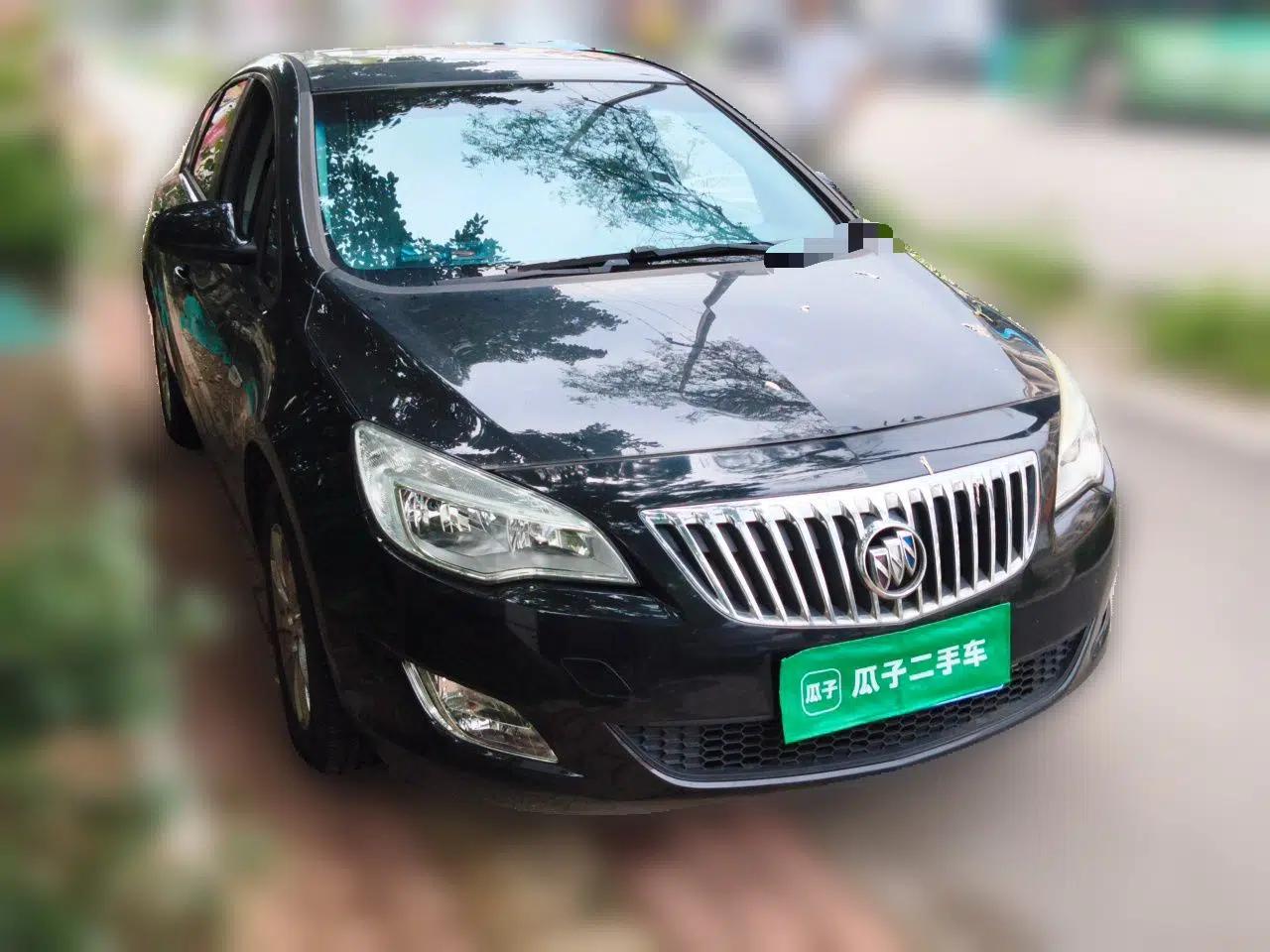 Buick GT 2012 XT 1.6L Automatic Fashion Edition — миниатюра 3