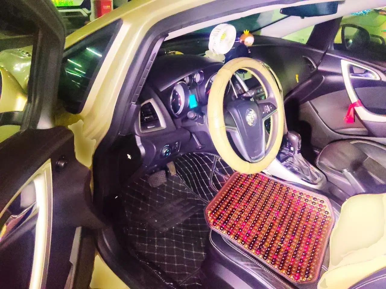 Buick GT 2011 GT 1.6T Fashion Sport Edition Leather Model — миниатюра 16