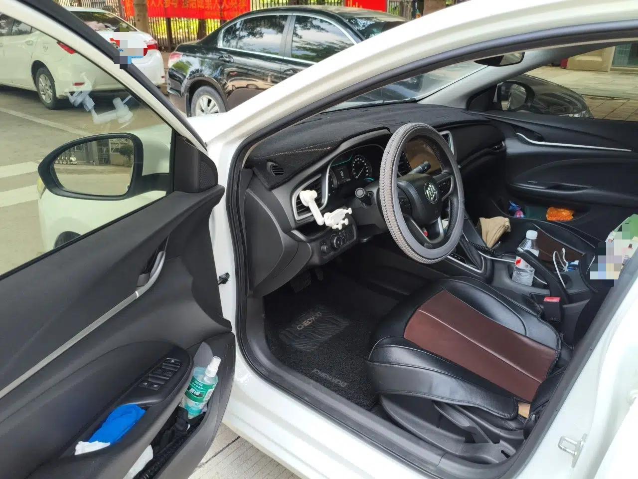 Buick GT 2018 18T Automatic Elite Model — миниатюра 16