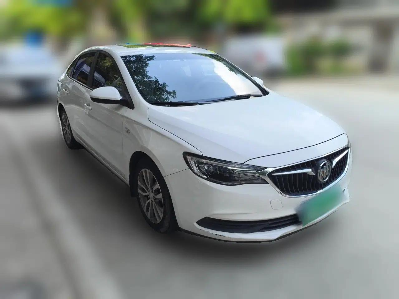 Buick GT 2018 18T Automatic Elite Model — миниатюра 3