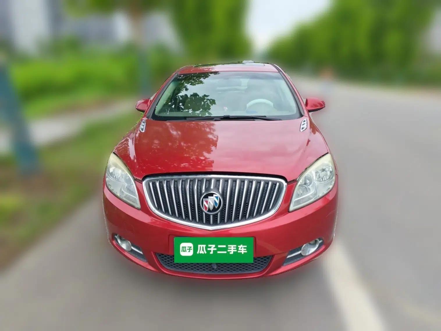 Buick GT 2013 GT 1.6L Automatic Fashion Edition — миниатюра 2