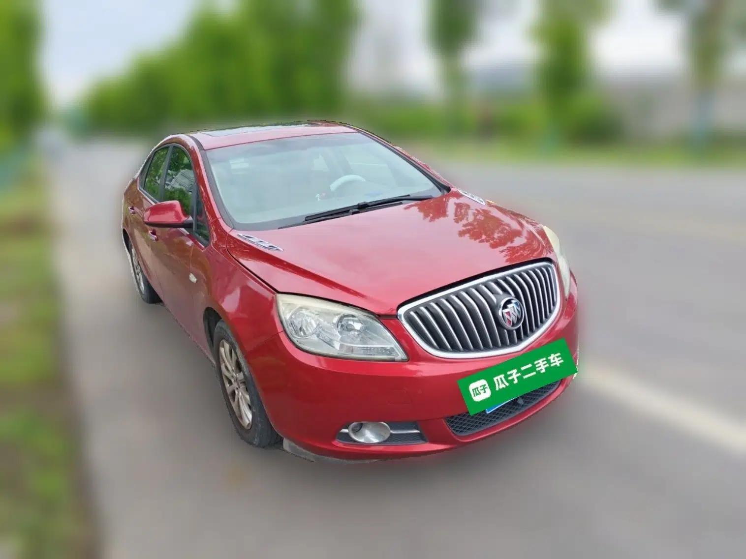 Buick GT 2013 GT 1.6L Automatic Fashion Edition — миниатюра 3