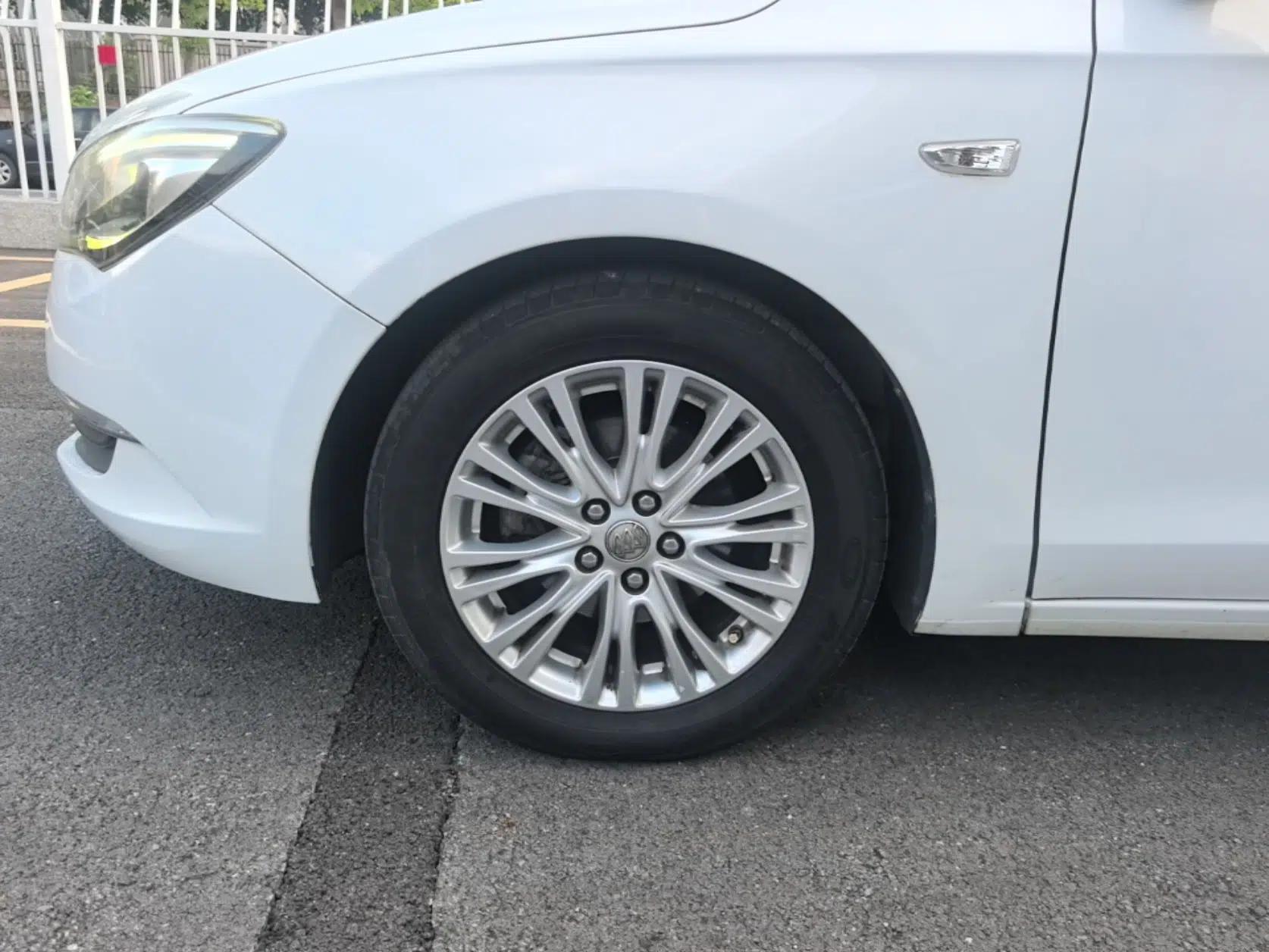 Buick GT 2017 15N Automatic Elite Version — миниатюра 10