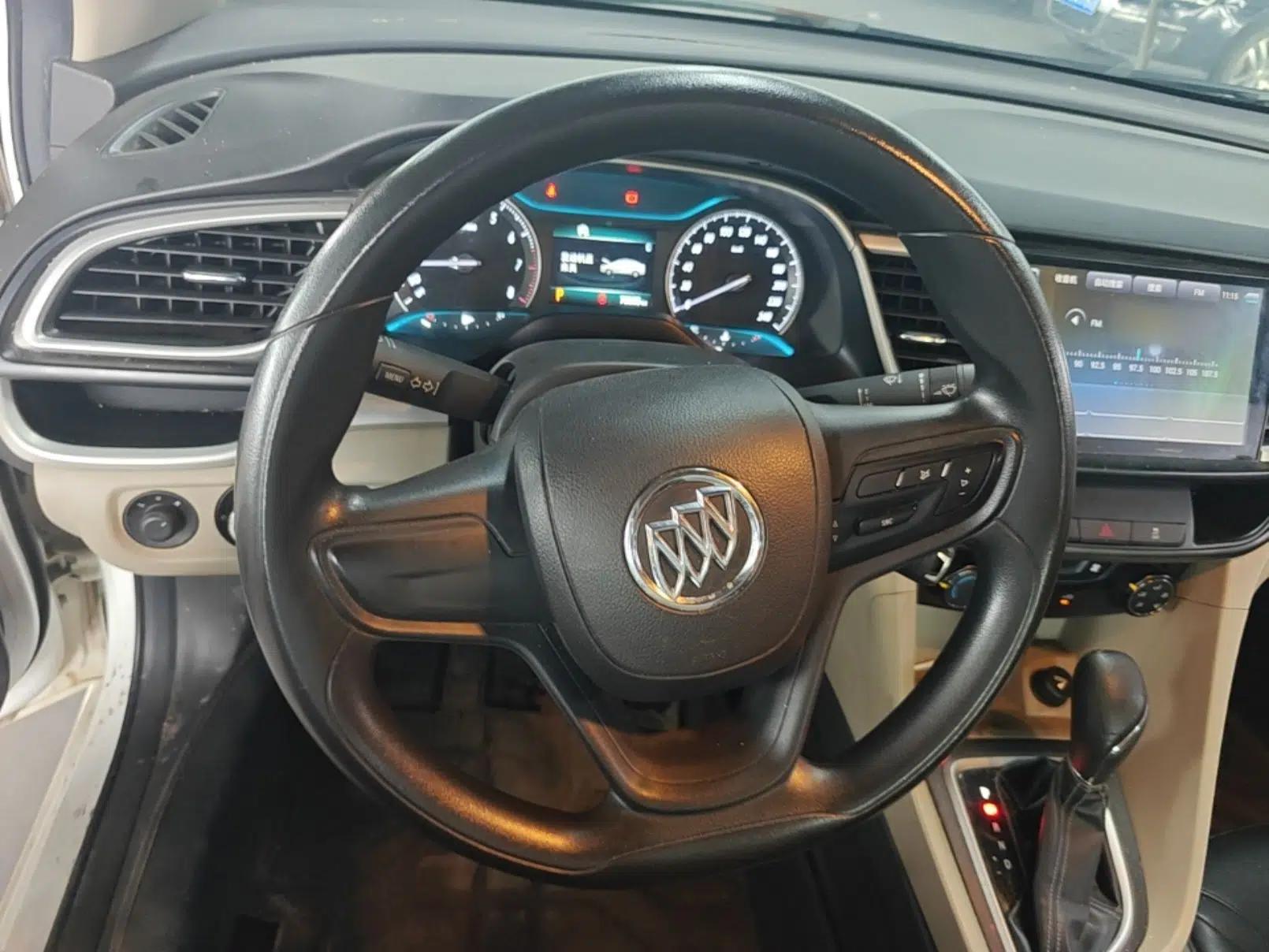Buick GT 2017 15N Automatic Elite Version — миниатюра 9