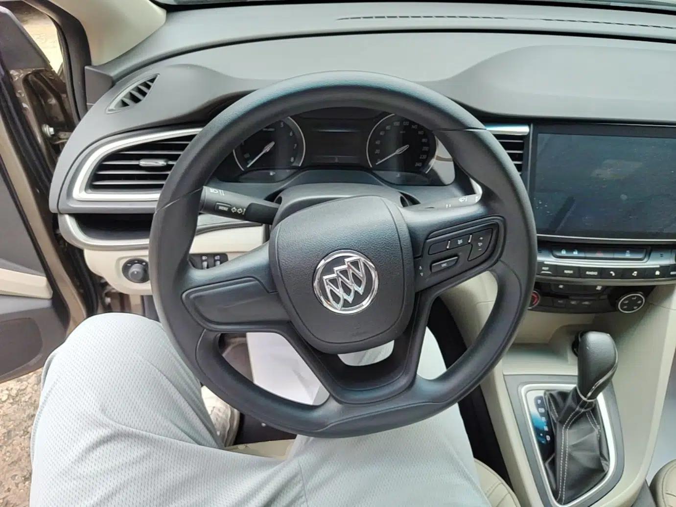 Buick GT 2017 15N Automatic Elite Version — миниатюра 13