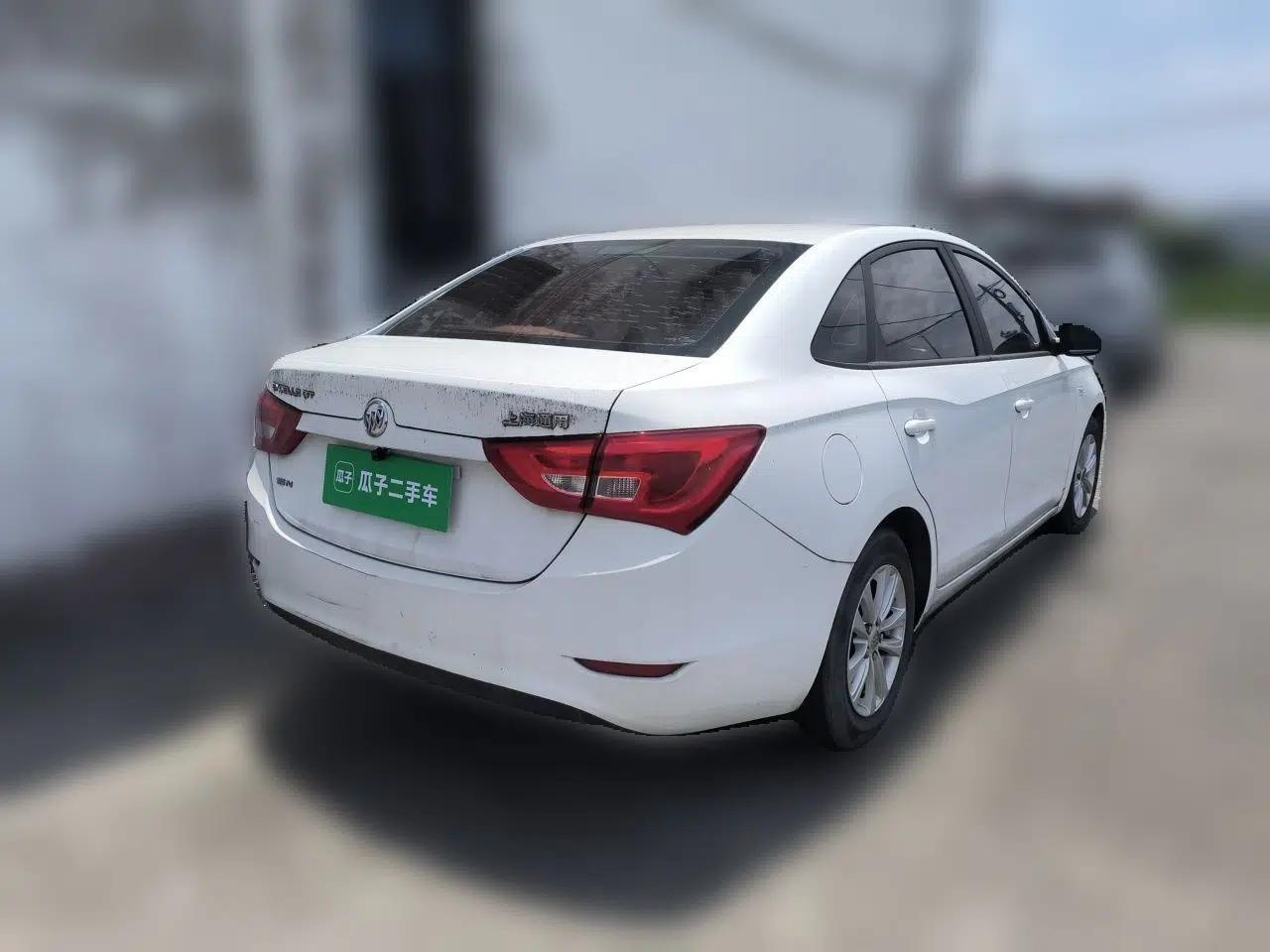 Buick GT 2015 15N Automatic Entry-Level Trim — миниатюра 4