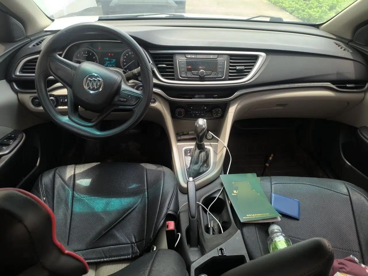 Buick GT 2015 15N Automatic Entry-Level Trim — миниатюра 6