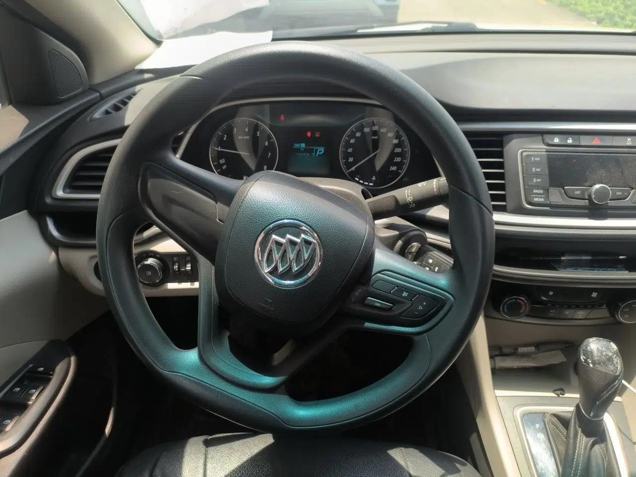 Buick GT 2015 15N Automatic Entry-Level Trim — миниатюра 7