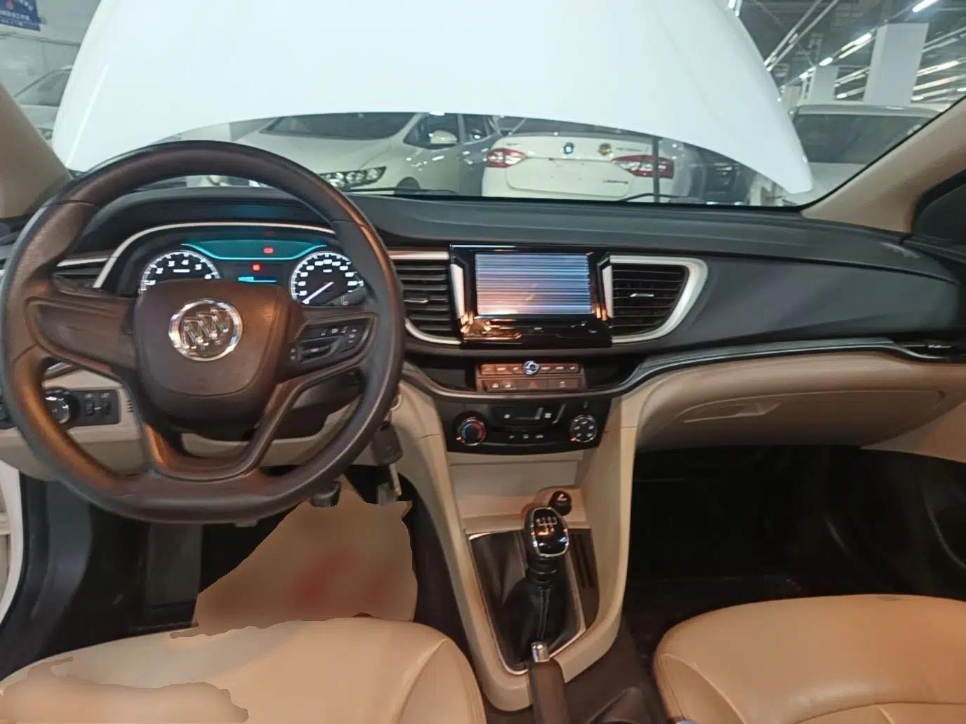 Buick GT 2015 15N Manual Entry-Level Trim — миниатюра 12