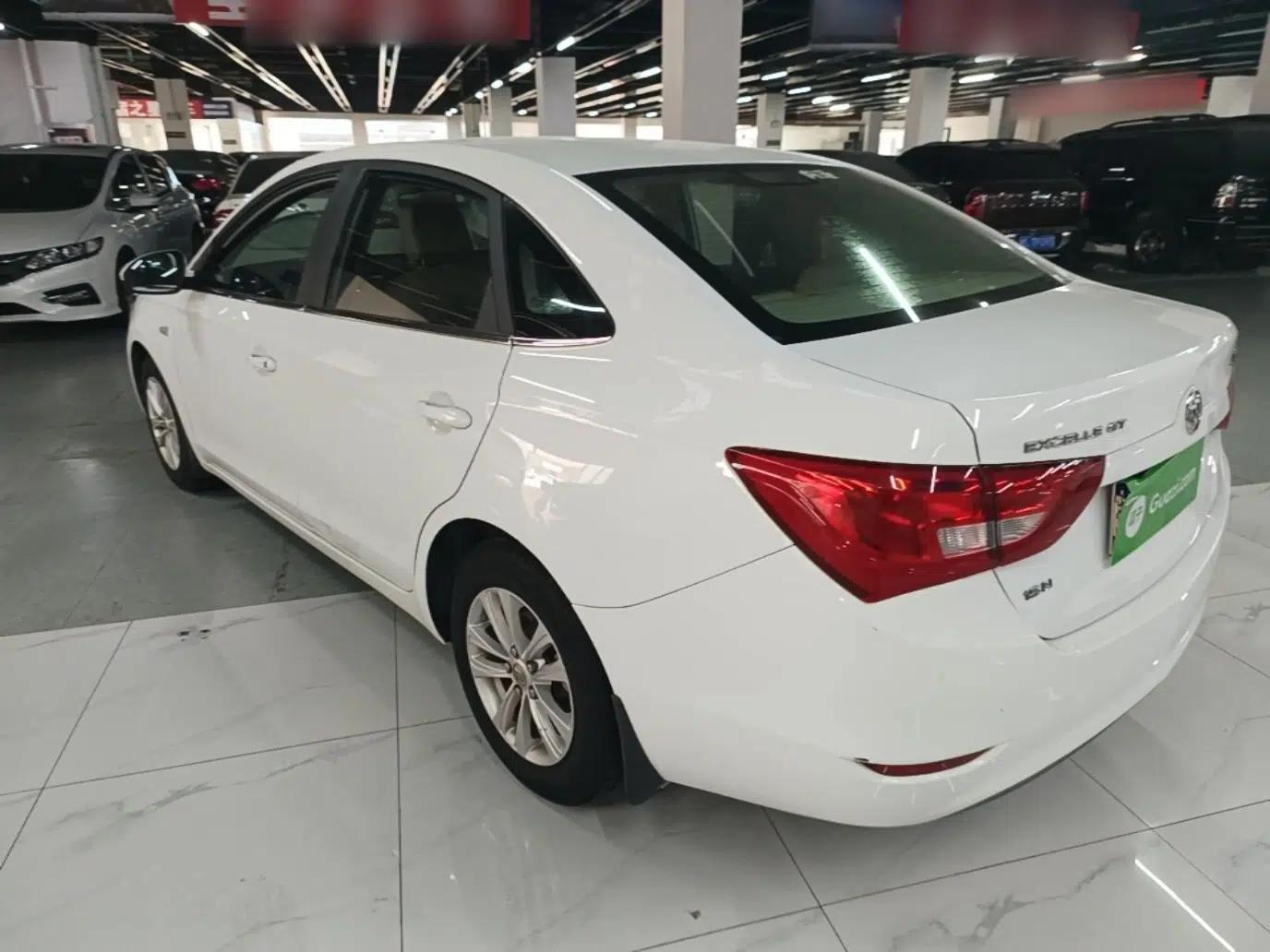 Buick GT 2015 15N Manual Entry-Level Trim — миниатюра 4