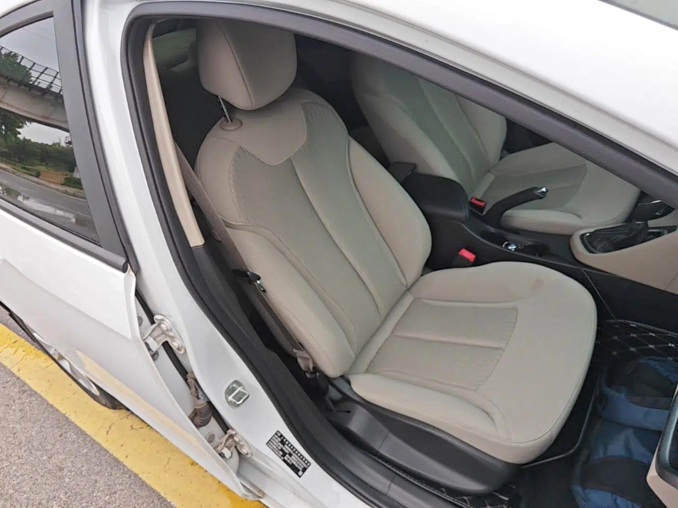 Buick GT 2019 15T Dual-Clutch Advanced Version China VI Standard — миниатюра 24