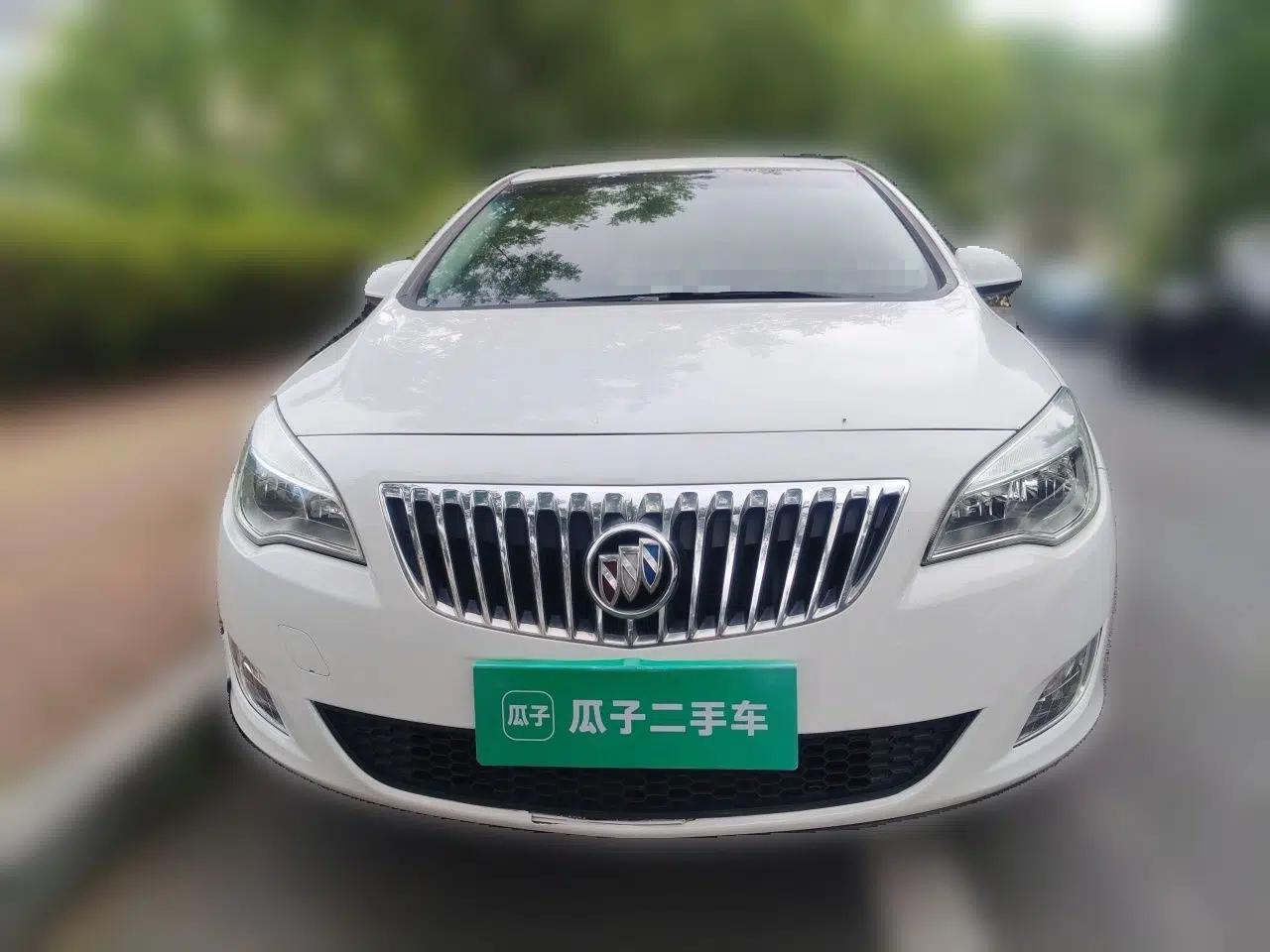 Buick GT 2014 XT 1.6L Automatic Fashion Edition — миниатюра 2