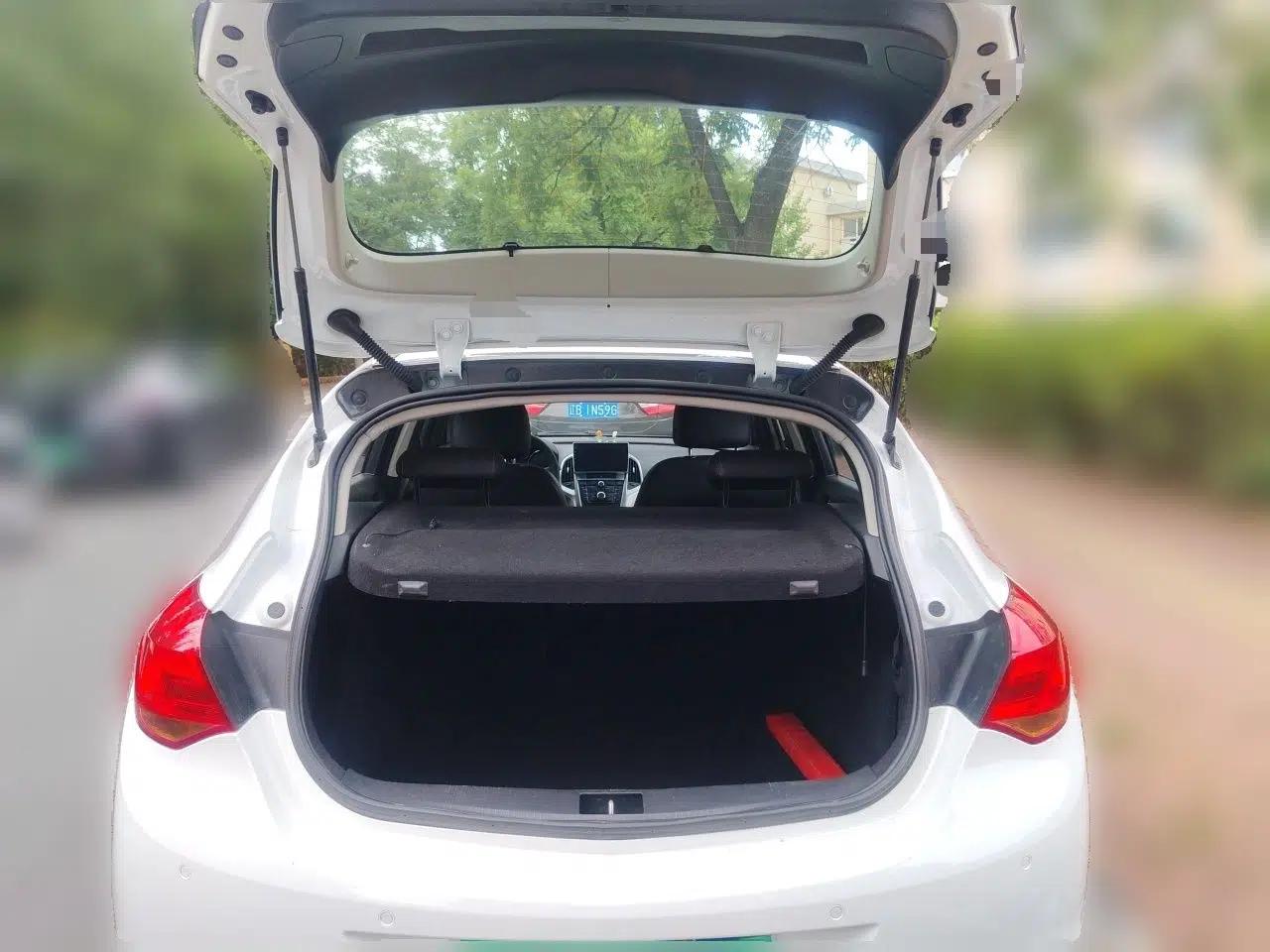 Buick GT 2014 XT 1.6L Automatic Fashion Edition — миниатюра 19