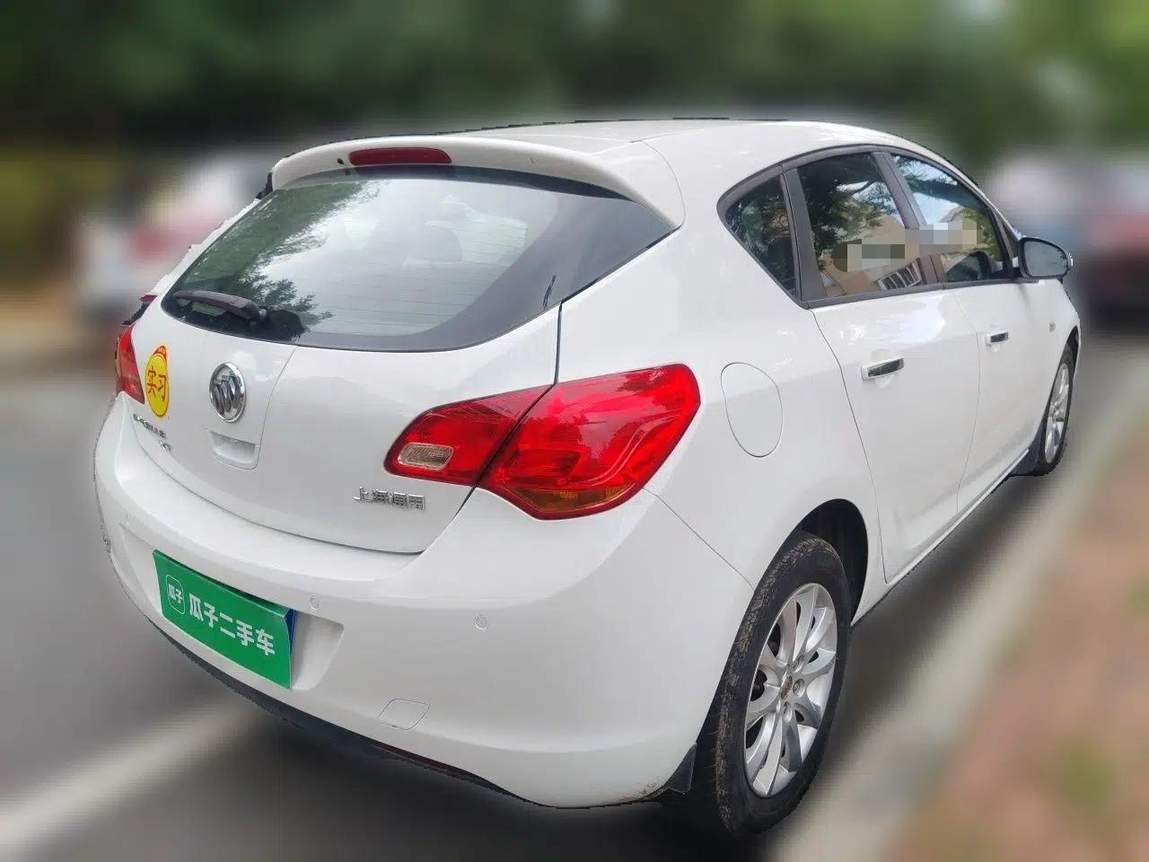 Buick GT 2014 XT 1.6L Automatic Fashion Edition — миниатюра 6