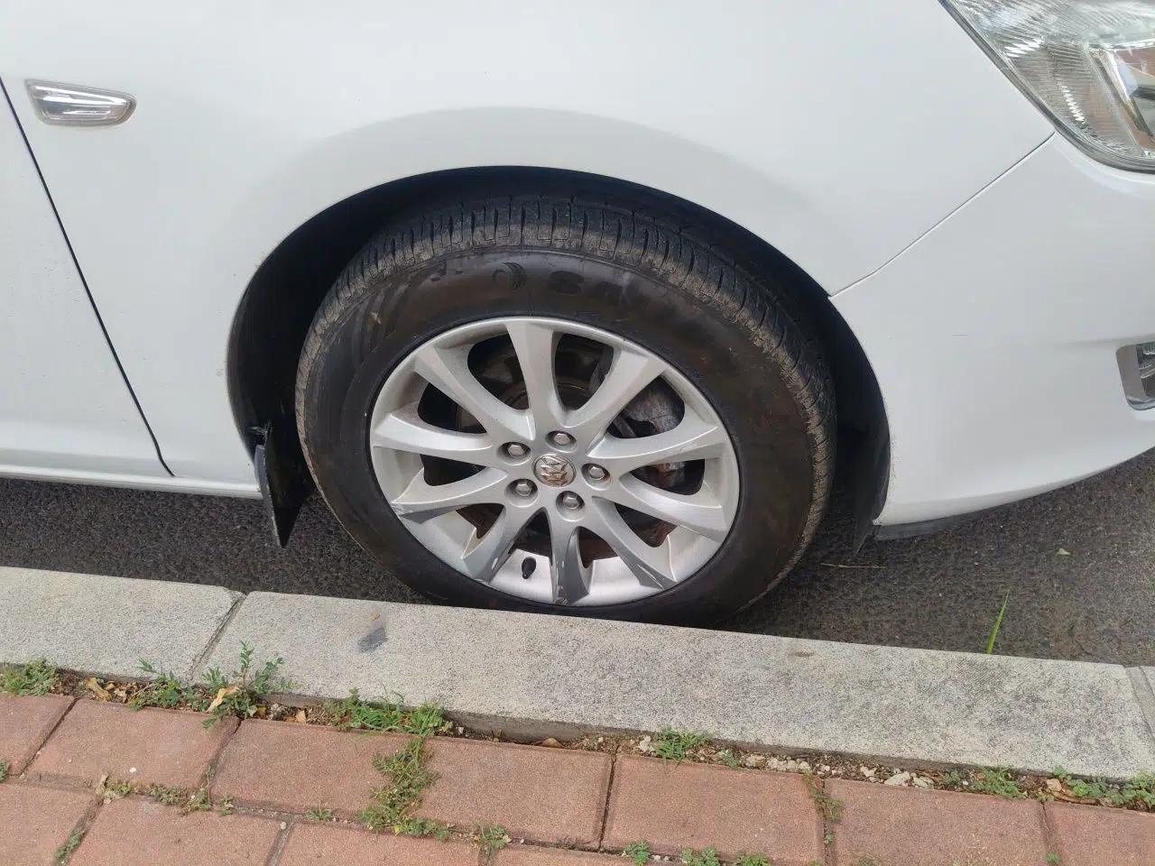 Buick GT 2014 XT 1.6L Automatic Fashion Edition — миниатюра 8