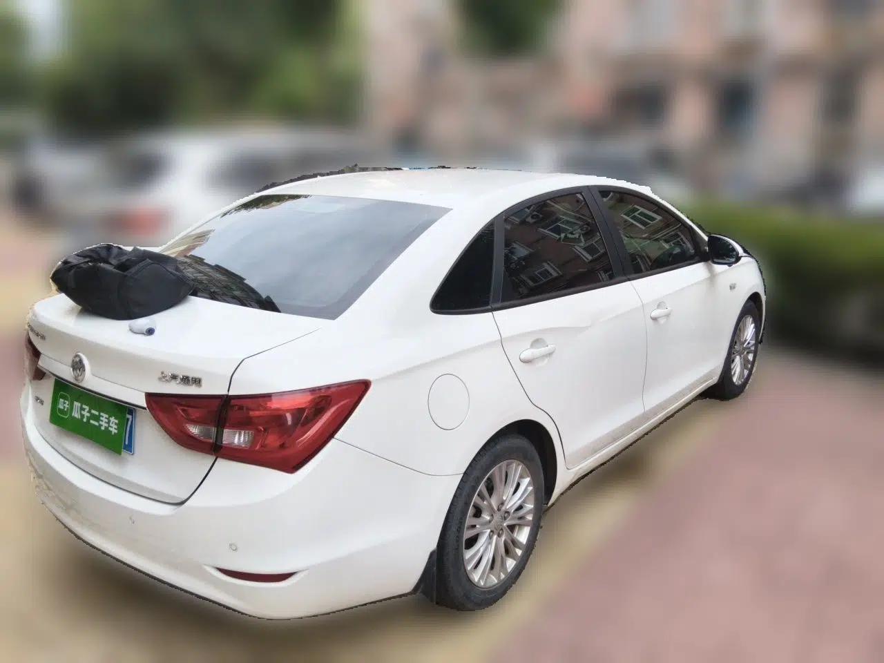 Buick GT 2016 15N Manual Luxury Version — миниатюра 6