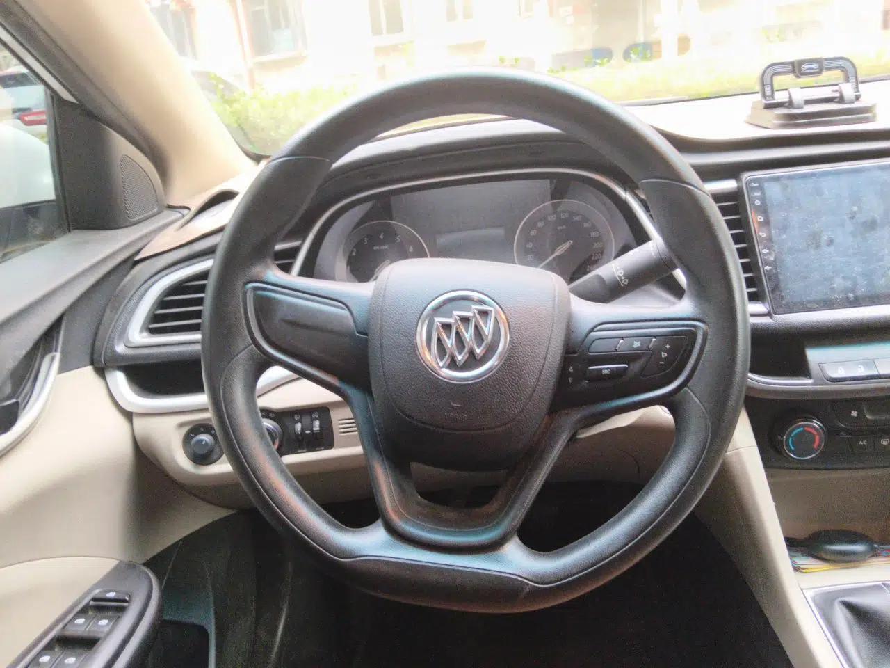 Buick GT 2016 15N Manual Luxury Version — миниатюра 10