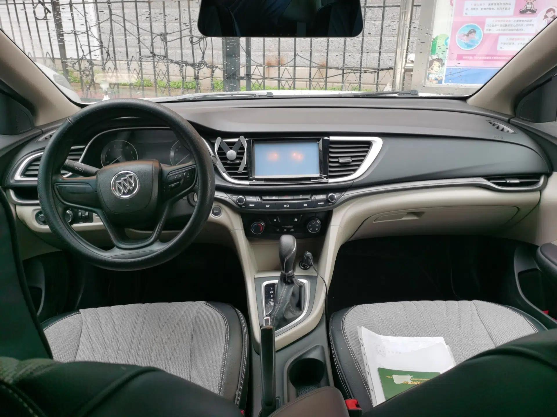 Buick GT 2016 15N Automatic Entry-Level Trim — миниатюра 9