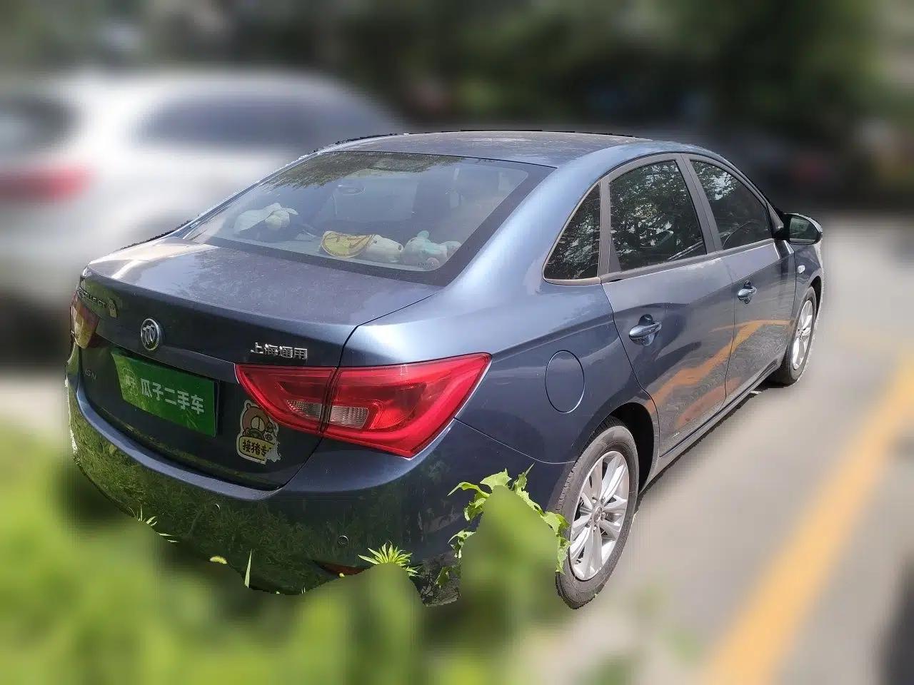 Buick GT 2015 15N Automatic Entry-Level Trim — миниатюра 6